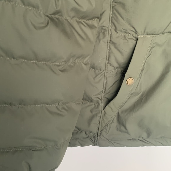 LL Bean Women’s Half Zip Downtek Jacket - Picture 3 of 9